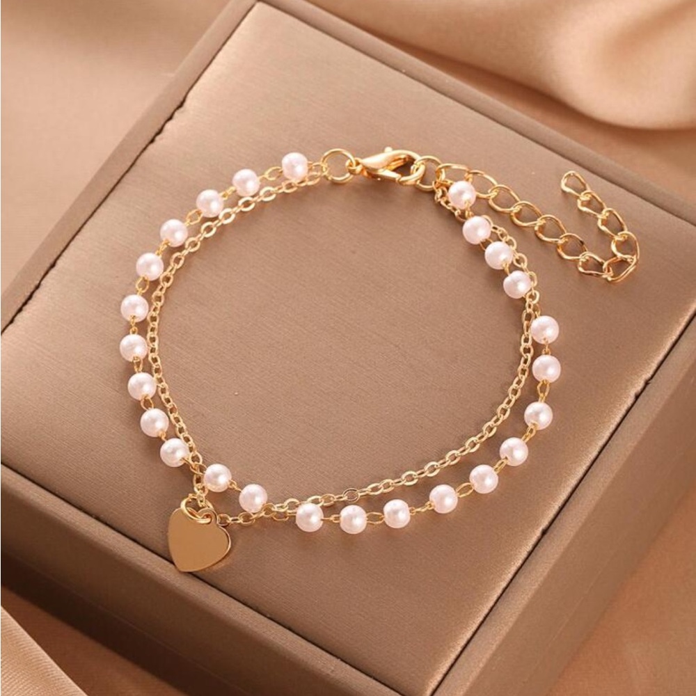 Gold and Cream Pearl Bracelet with Charm
